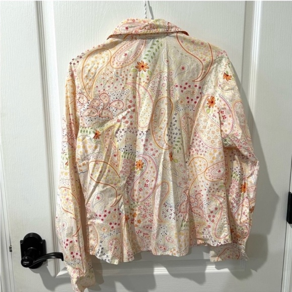 Talbots Bright Paisley Button Down Blouse M - Picture 3 of 6